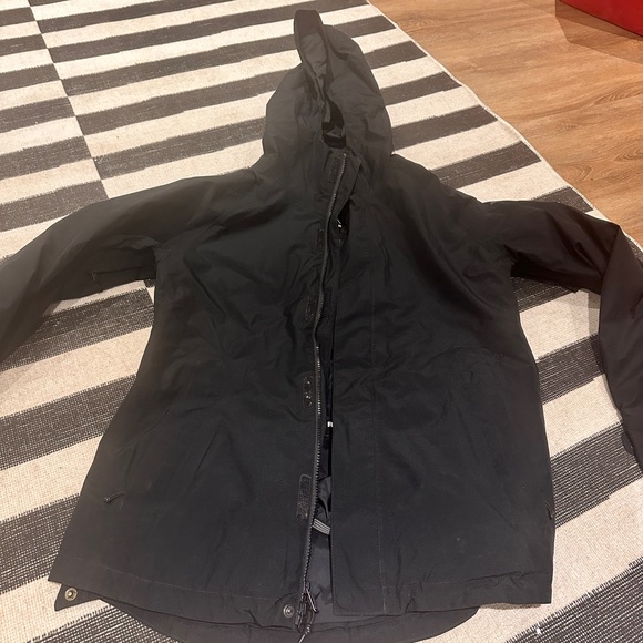 Burton - Picture 5 of 8